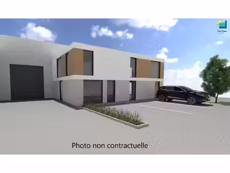 bâtiment avec bureaux et entrepôt