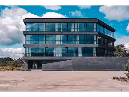 te huur: panoramaverdieping (535 m²) in instapklaar nieuw kantoorgebouw – aalter