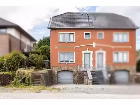 spacieuse maison avec 3 chambres et un grand jardin à asse
