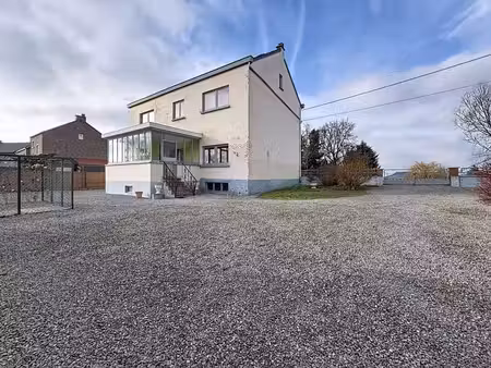 charmante et volumineuse maison 4ch à vendre à jeuk