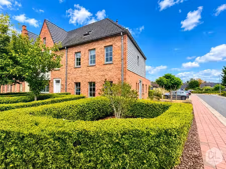 jolie maison 4 chambres avec jardin sud-est  garage et carpo