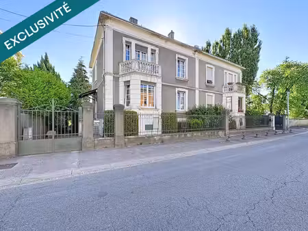 amoureux des maisons qui ont une âme  celle-ci ne vous laissera pas indifférent