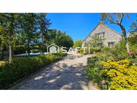 propriété de charme en pierre avec piscine chauffée