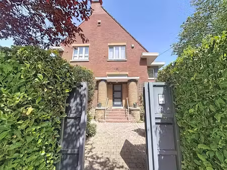 jolie villa à fayenbois !