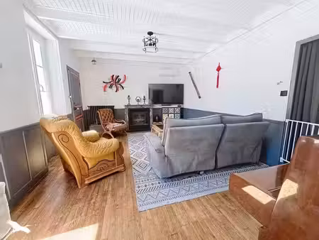 vente maison 5 pièces 235 m² à la rochefoucauld (16110)  171 000 €