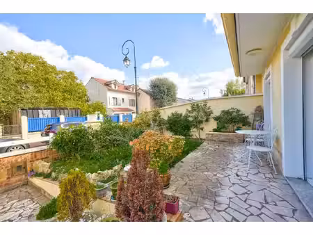 maison avec jardin - 5 pièces - 142 m²
