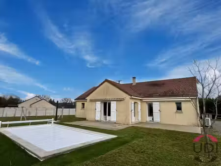 beau pavillon avec piscine – 115 m² – commentry