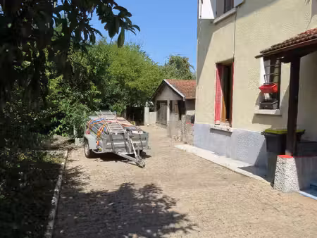 maison à vendre à saint priest - secteur village