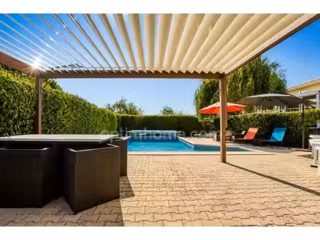 villariès – villa familiale 179 m² avec piscine – 6 chambres – terrain 1 500 m² – un vérit