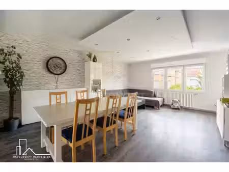 le compromis parfait entre maison et appartement : un duplex d’exception au cœur de brumat