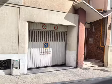 garage / parking - béziers - 671 m2