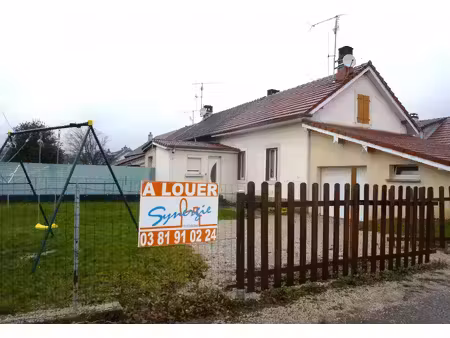 l'isle sur le doubs maison mitoyenne