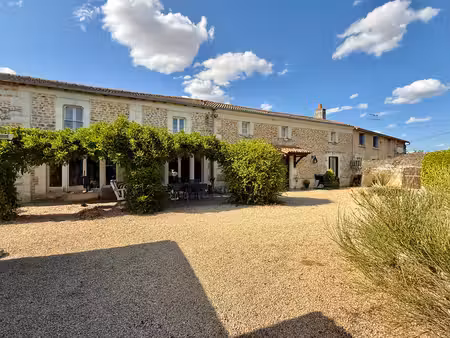 maison à vendre à pas-de-jeu (79100) - deux-sèvres