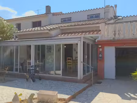 villa 2 faces de 80 m2 habitables sur parcelle de 260 m2