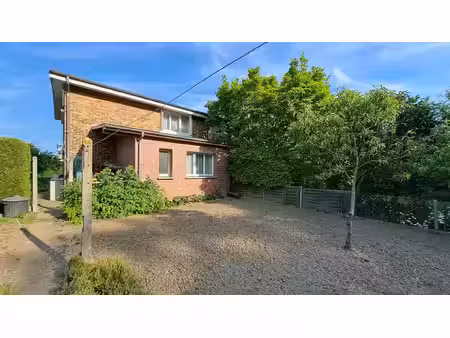 a vendre montigny le bx le village maison 4 chambres   terrain clos 363m²
