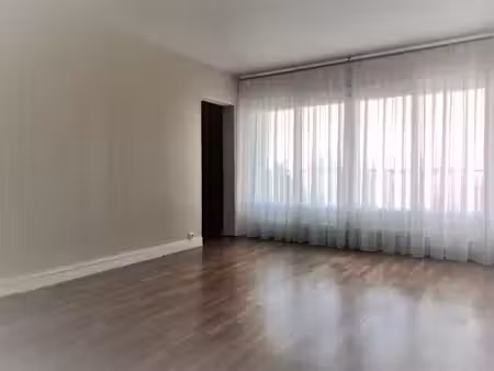 location appartement 4 pièces 73.32 m² à chennevieres-sur-marne (94430)  1 325 €