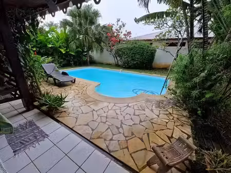 location villa 5 pièces 107.4 m² à remire montjoly (97354)  2 522 €