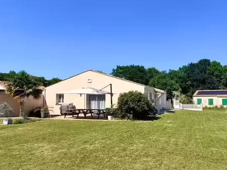 vente maison 4 pièces 115 m² à luchat (17600)  299 000 €