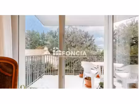 les sables d'olonne - pour investisseurs - appartement t2 avec terrasse et parking couvert