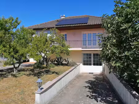 avanton - 15 min nord-ouest de poitiers - maison type 5