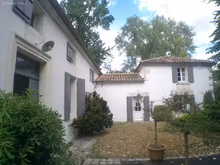 cognac - a vendre maison de caractère saint brice
