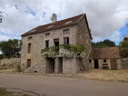 maison de village de 6 pièces à montigny saint barthelemy (21)