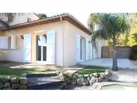 location maison 4 pièces 72.01 m² à mougins (06250)  1 649 €