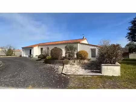 vente maison la bruffiere  114m² 5 pièces 209 000€ avec garage