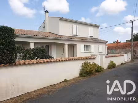 maison traditionnelle à saint-just-luzac (17320)