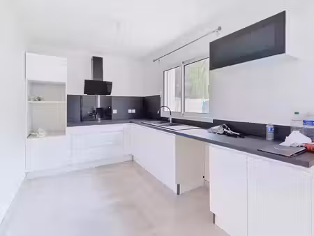 location maison 5 pièces 106 m2 à combs-la-ville