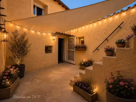 livron - à vendre maison de village de 191 m² à fort potentiel - beaux volumes