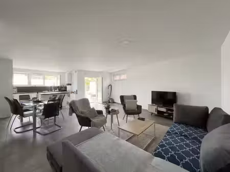 appartement 1 ch et cour