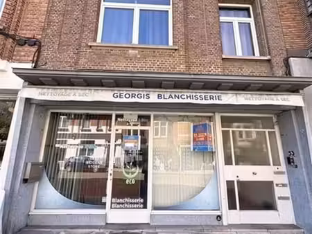 commerce - rez-de-chausée