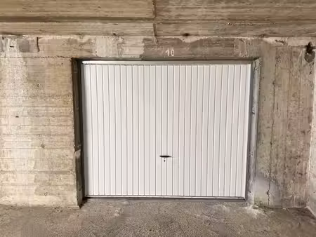 parking / garage
