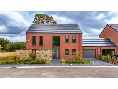 magnifique maison neuve  3ch  garage et jardin!