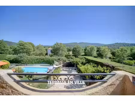 st zacharie - proche centre village - maison familiale t5 -