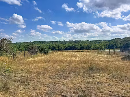 terrain divisible de 2800 m2 avec vue dégagée