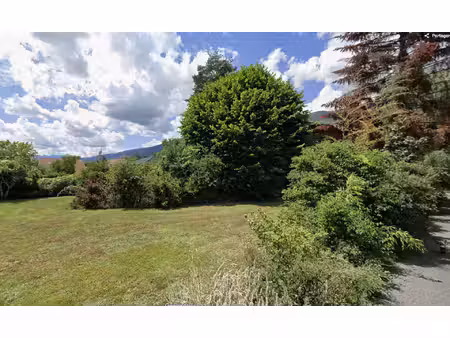 terrain de 4 300 m² avec chalet et villa ? vente en bloc unique