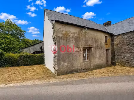 ancien corps de ferme à réinventer – 2 441 m² de terrain – beau potentiel