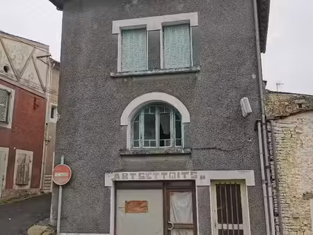 vente maison 4 pièces 140 m² chizé (79170)