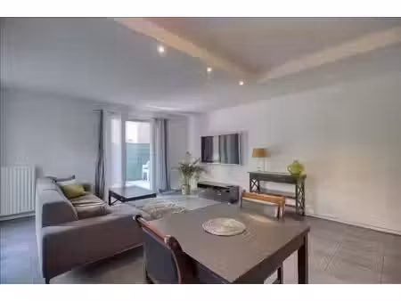 appartement - rdc - 70 m2 - 3 pièces - meublé