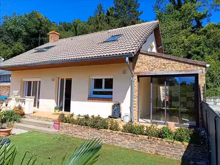 maison - 117 05 m2 - 4 pièces - non meublé