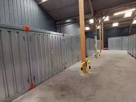 location garage box et parking à theix (56450) : à louer / 6m² theix
