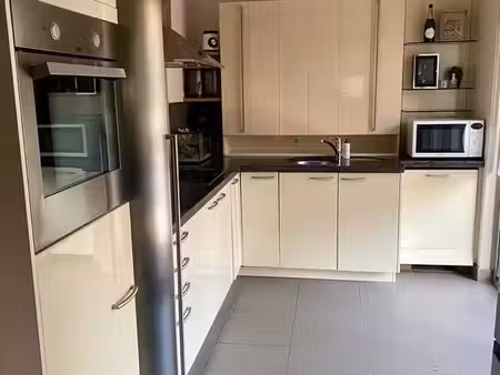 appartement à louer à zwevezele € 700 (ldd8x) - hélène decoster | zimmo
