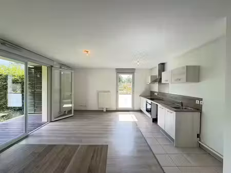vente appartement 3 pièces 65m2 bezannes 51430 - 256800 € - surface privée