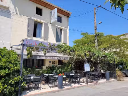 immeuble avec commerce et logement