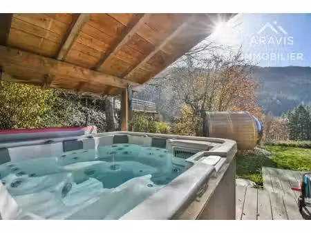 magnifique chalet de 276m2 idéalement situé