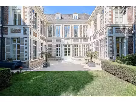 vente maison de luxe lille 24 pièces 1100 m² <meta name="description" content="vieux-lille