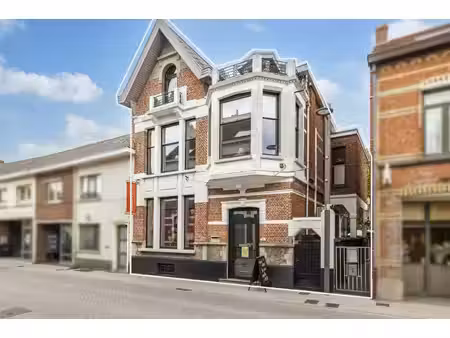 karaktervol herenhuis met tuin en parking in kasterlee