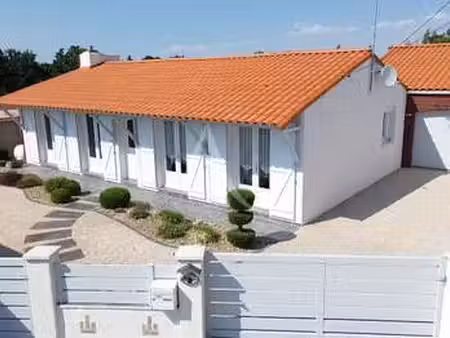 vente maison à la génétouze (85190) : à vendre / 105m² la génétouze